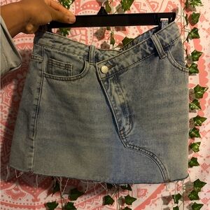 SHEIN Light Blue Denim Jeans